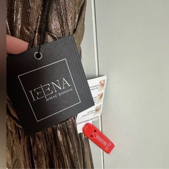 Mac Duggal Metallic Draped One
Shoulder Grecian Gown Dress Gold Sz 10 NWT - Picture 6 of 11